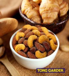 Smoked Cashew Nuts Mixed Almonds
